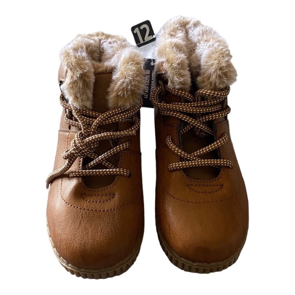 NWT-OSHKOSH-FUR LINED BOOTS-SIZE 12